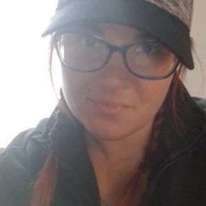 Meet your Posher, Caitlin